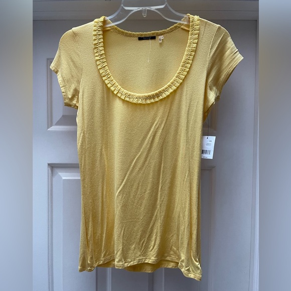 NET Elie Tahari yellow starfruit top - Picture 1 of 5